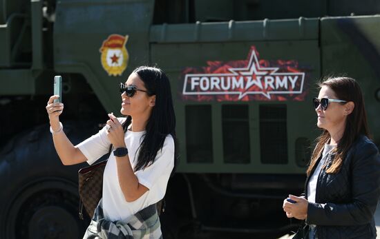 Russia Army Forum Closing