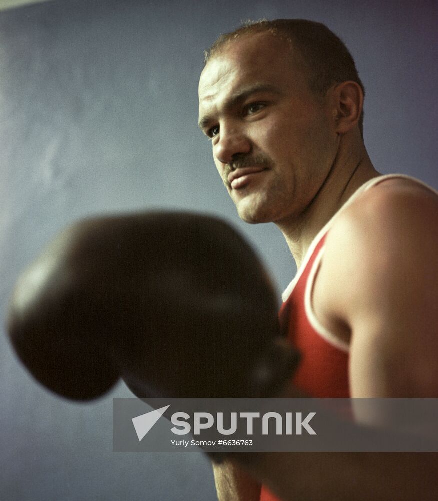 Soviet boxer Dan Pozniak