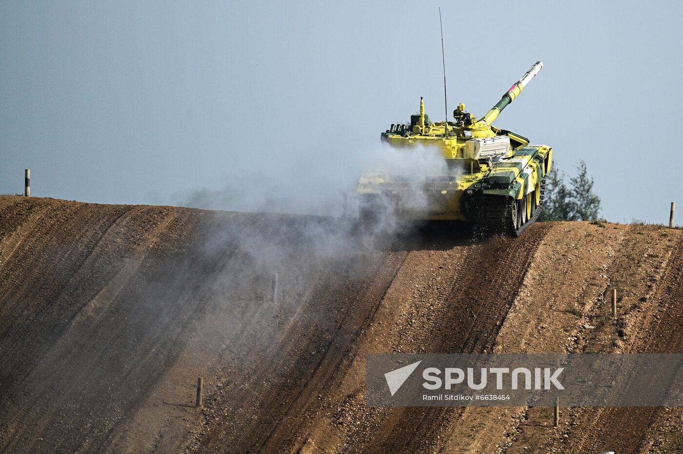 Russia Army Games Tank Biathlon