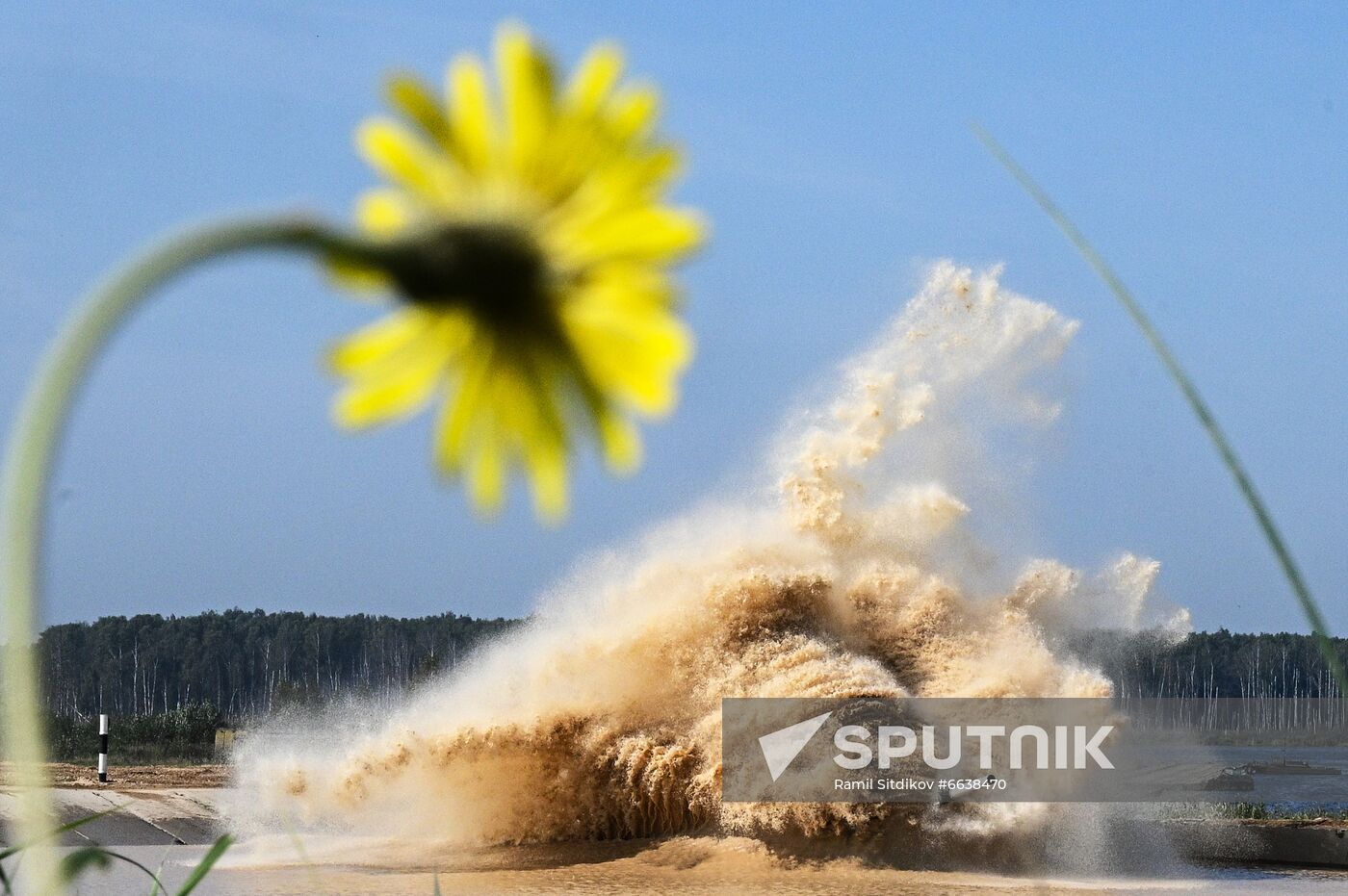 Russia Army Games Tank Biathlon