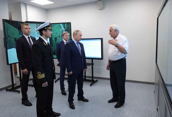 Russia Putin Far Eastern Federal District