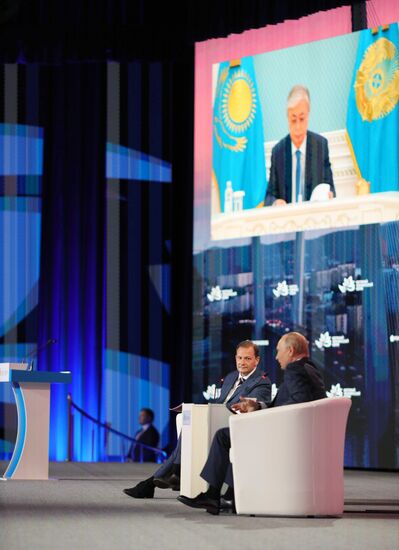 Russia Putin Eastern Economic Forum