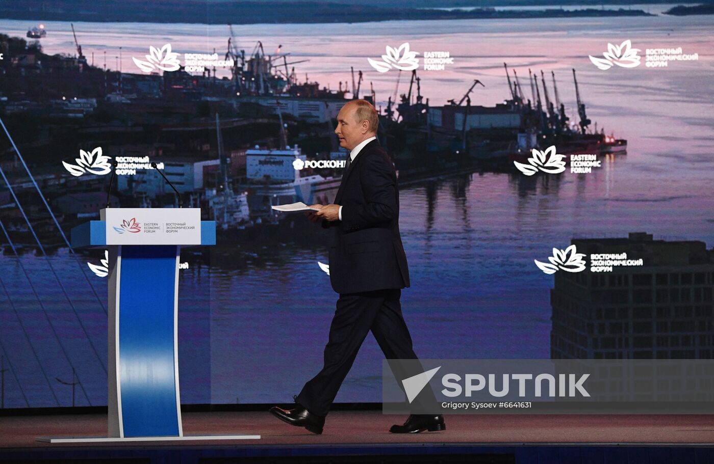 Russia Putin Eastern Economic Forum