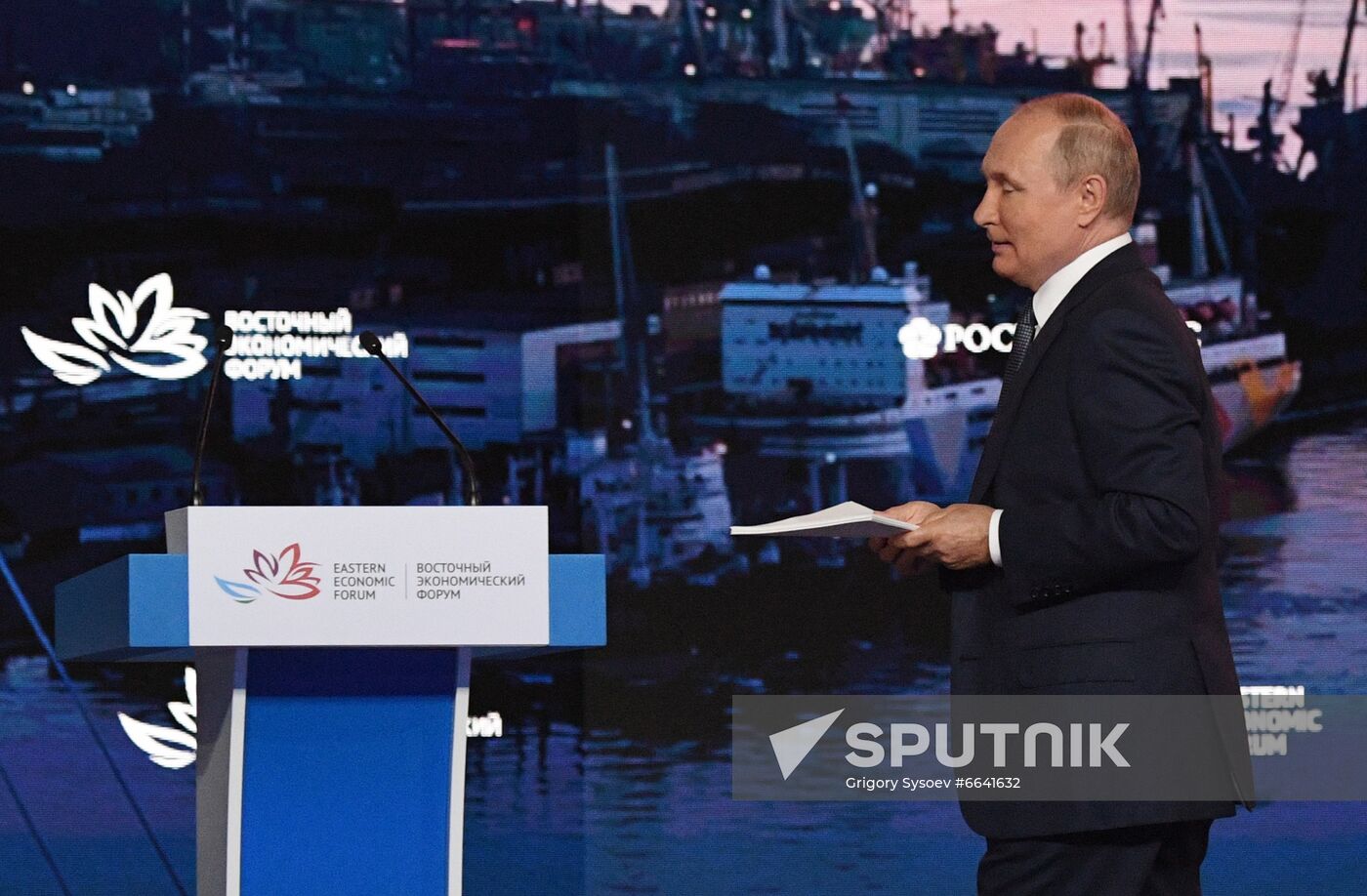 Russia Putin Eastern Economic Forum
