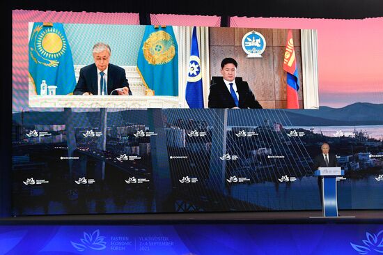 Russia Putin Eastern Economic Forum