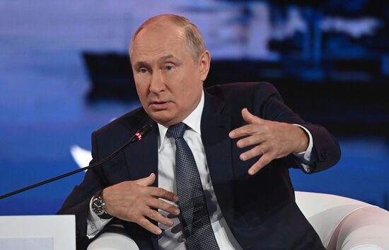 Russia Putin Eastern Economic Forum