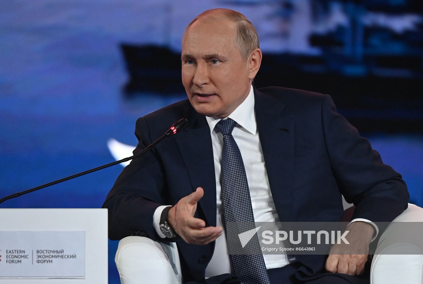 Russia Putin Eastern Economic Forum