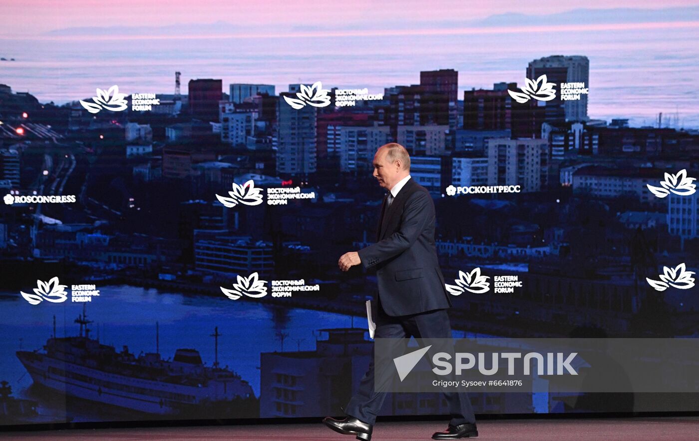Russia Putin Eastern Economic Forum