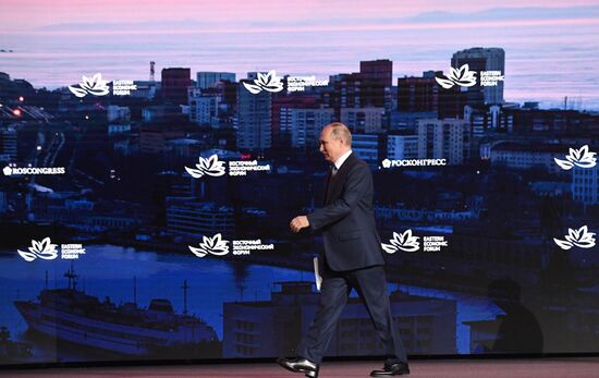Russia Putin Eastern Economic Forum
