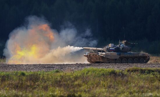 Russia Army Games Tank Biathlon
