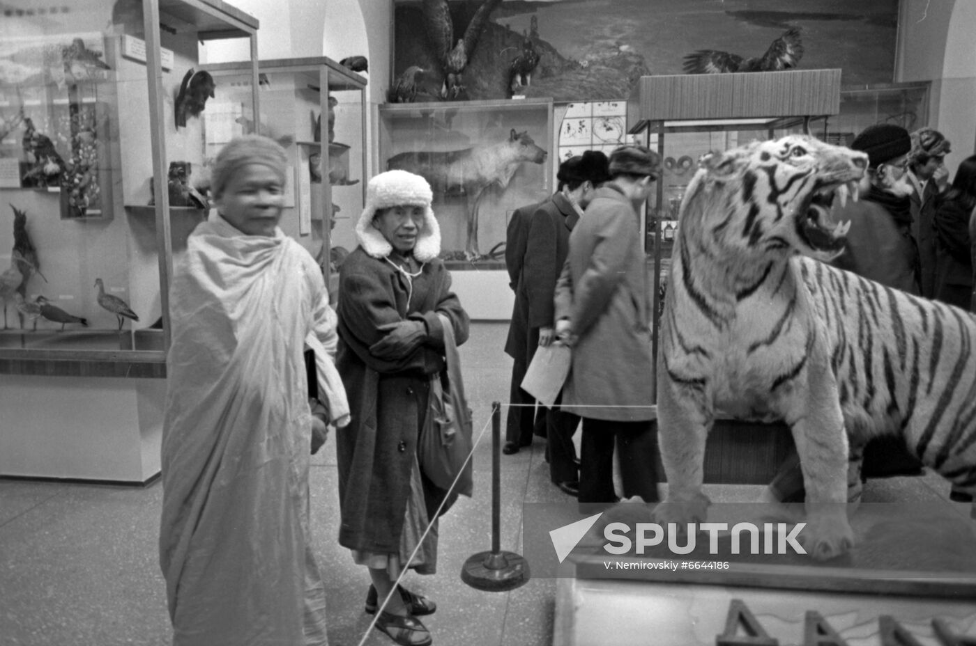 Kampuchean Buddhists visit Soviet Union