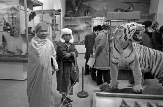 Kampuchean Buddhists visit Soviet Union