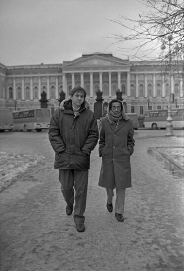 Sri Lankan minister of information and mass communications Aluwihare visits USSR