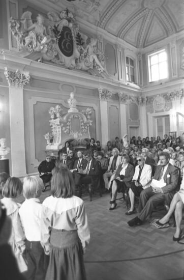 Writer Astrid Lindgren and artist Ilon Vikland visit Estonia