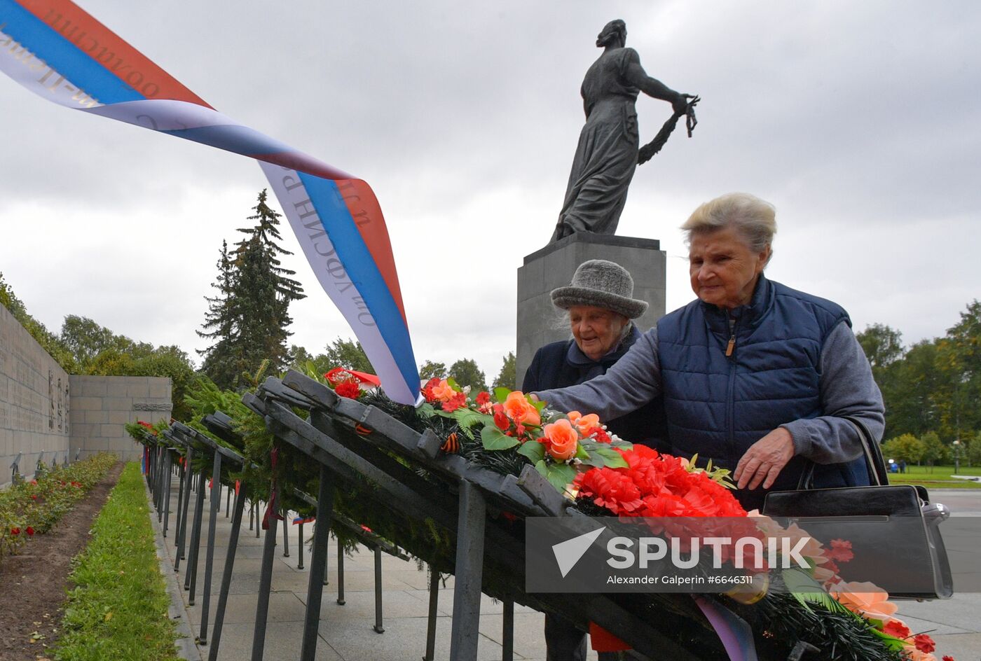 Russia Beginning of Leningrad Siege Anniversary