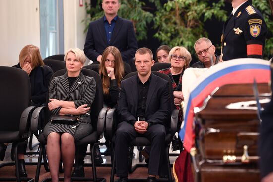 Russia Zinichev Farewell