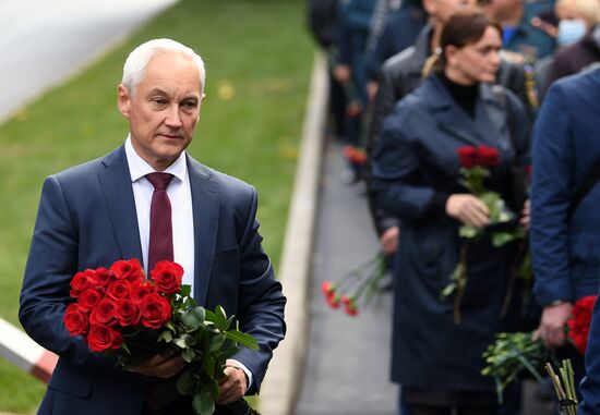 Russia Zinichev Farewell