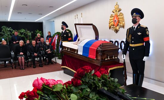 Russia Zinichev Farewell