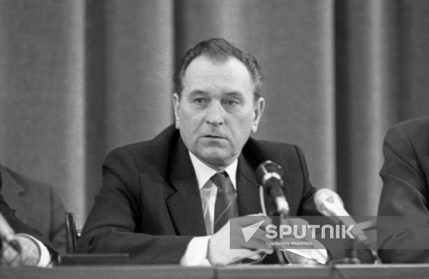 Secretary-General of Hungarian Socialist Workers' Party Karoly Grosz visits Soviet Union