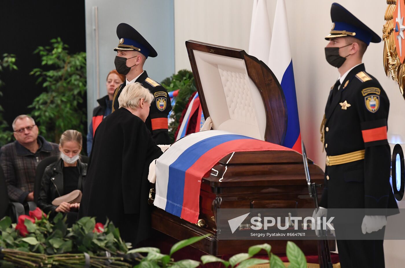 Russia Zinichev Farewell