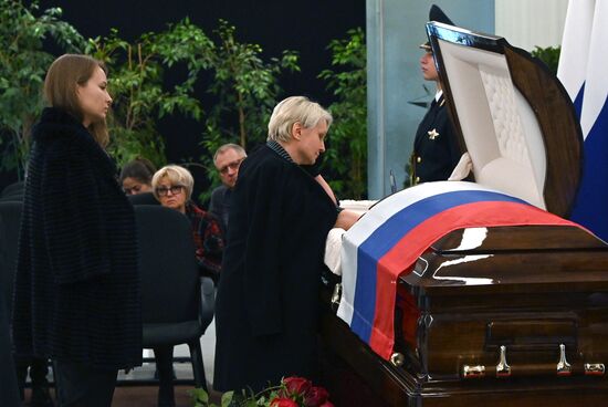 Russia Zinichev Farewell