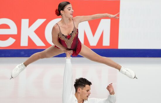 Russia Figure Skating Test Skates Pairs