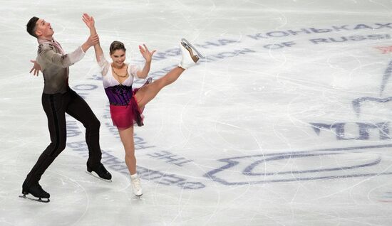 Russia Figure Skating Test Skates Pairs