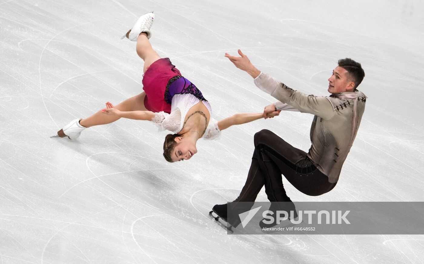 Russia Figure Skating Test Skates Pairs