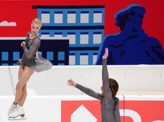 Russia Figure Skating Test Skates Pairs