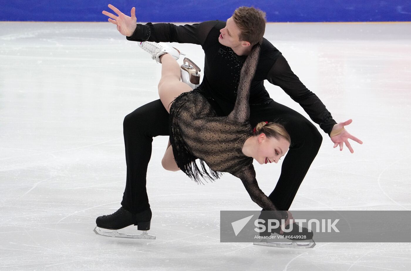 Russia Figure Skating Test Skates Pairs