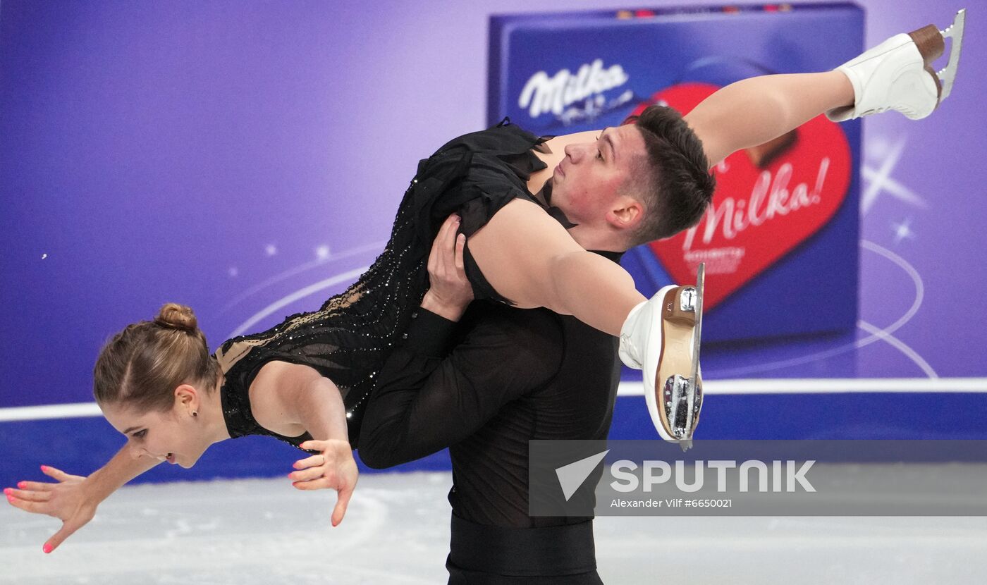 Russia Figure Skating Test Skates Pairs