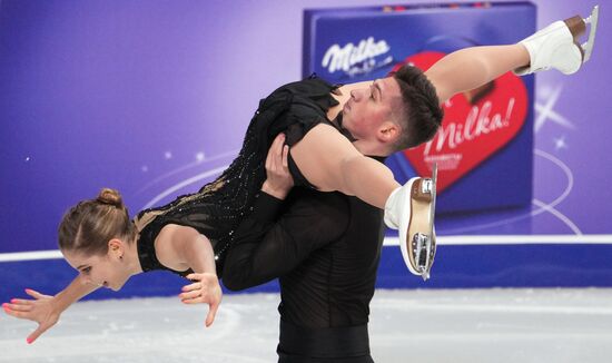 Russia Figure Skating Test Skates Pairs