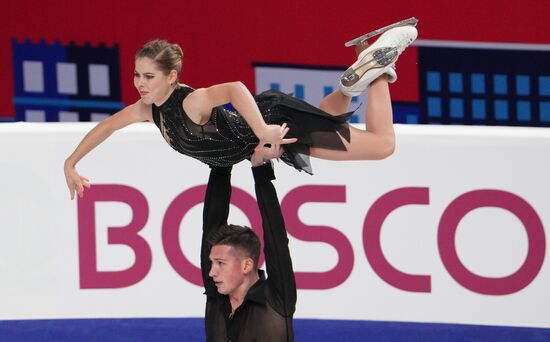 Russia Figure Skating Test Skates Pairs