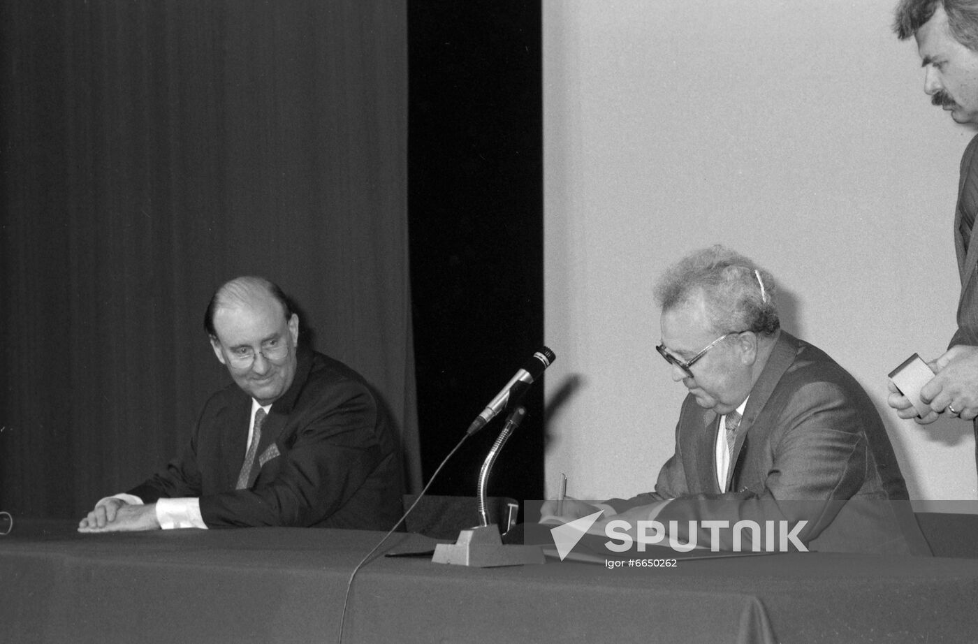 Constituent conference of World Nuclear Association in Moscow