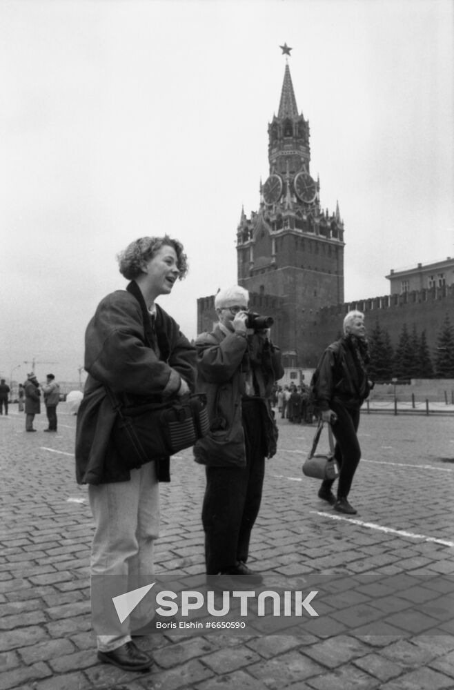 Delegation of Icelandic students in Moscow