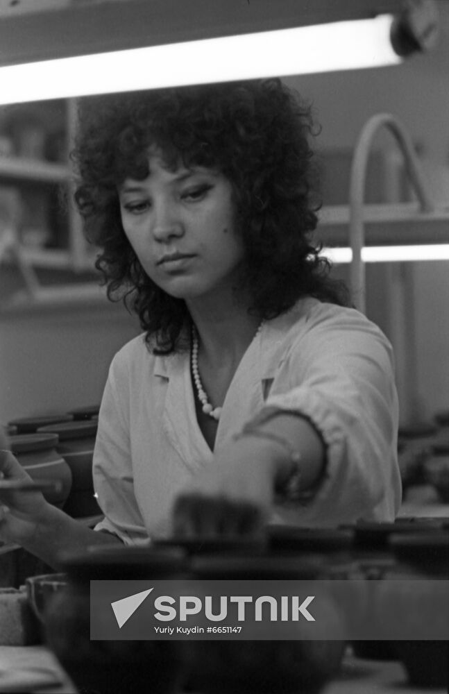 Allma-Ata pilot plant of artistic ceramics
