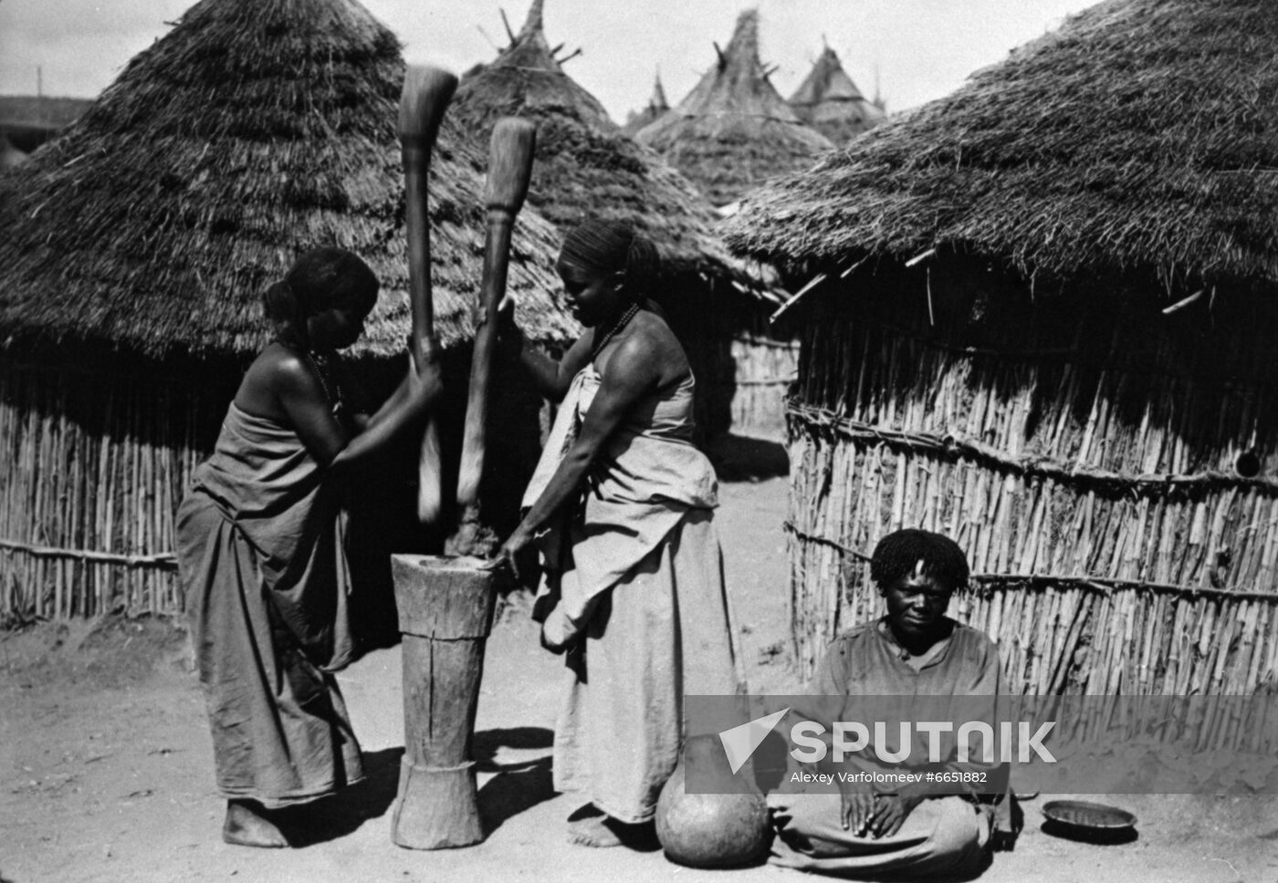 Abyssinian women