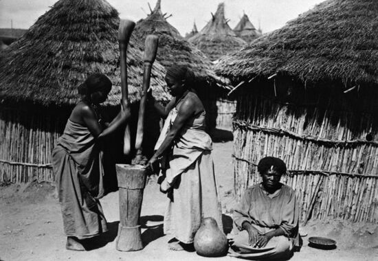 Abyssinian women