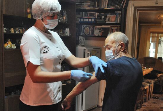 Russia Coronavirus Vaccination