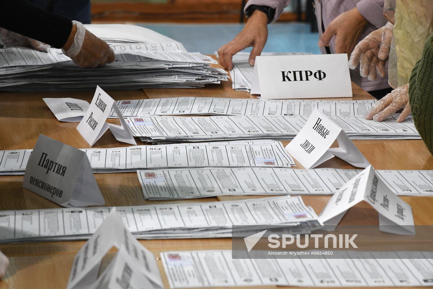 Russia Parliamentary Elections Vote Counting