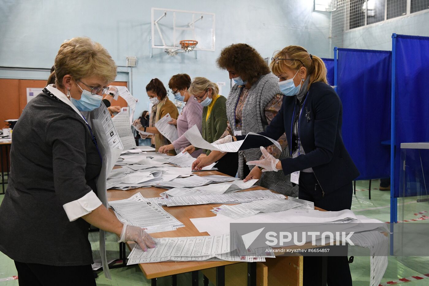 Russia Parliamentary Elections Vote Counting