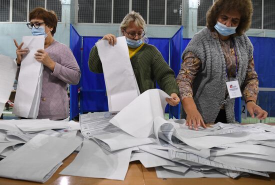 Russia Parliamentary Elections Vote Counting