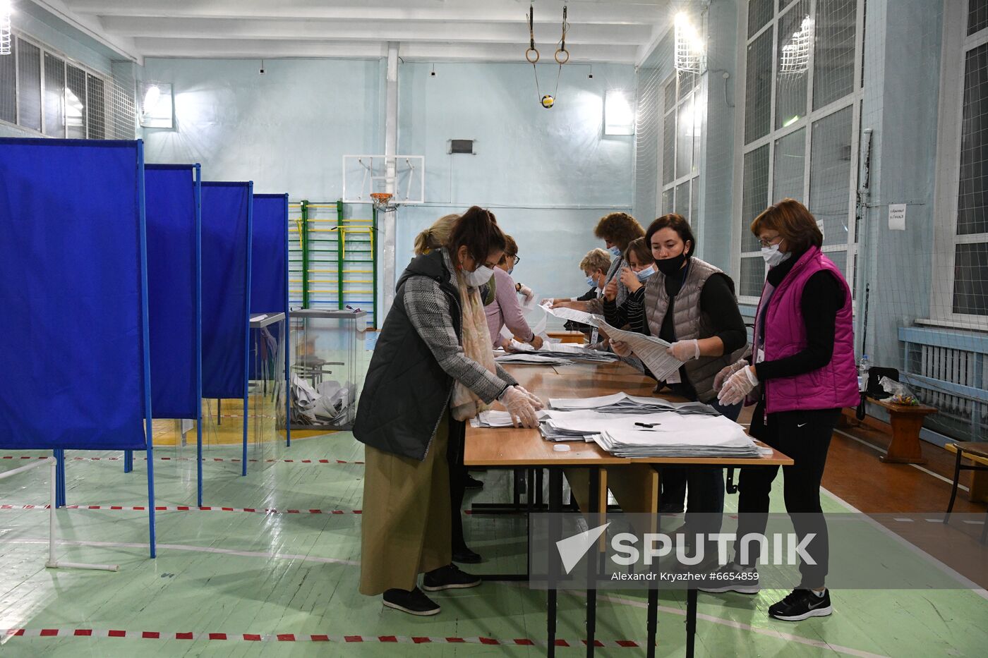 Russia Parliamentary Elections Vote Counting