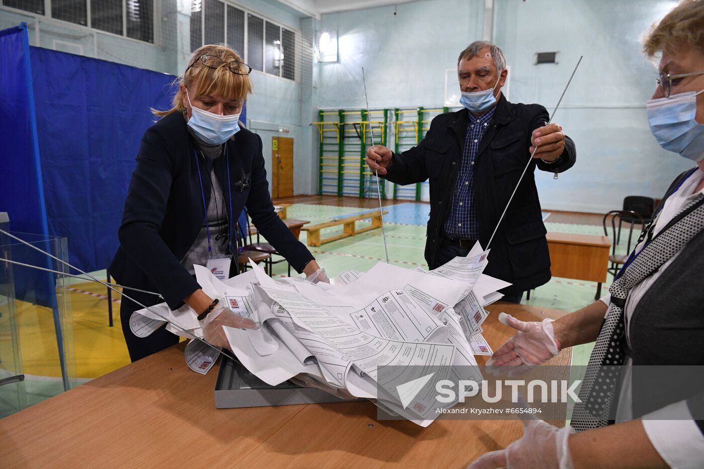 Russia Parliamentary Elections Vote Counting