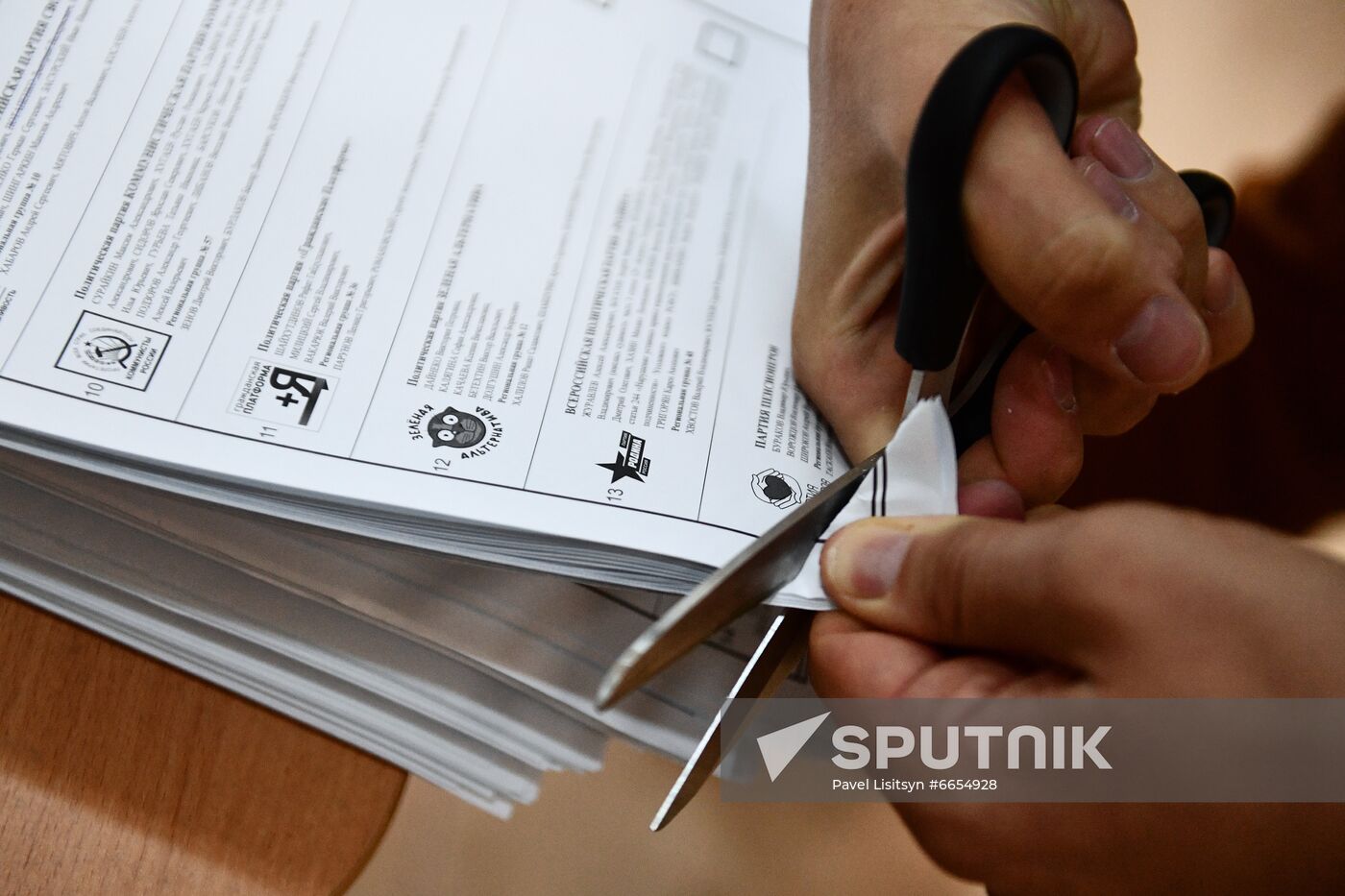 Russia Parliamentary Elections Vote Counting