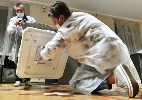 Russia Parliamentary Elections Vote Counting