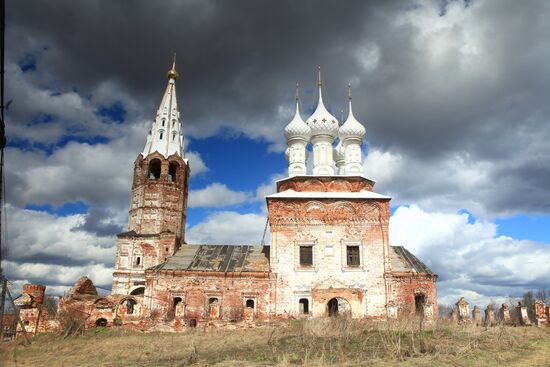 Church of the Protection of the Theotokos in Dunilovo
