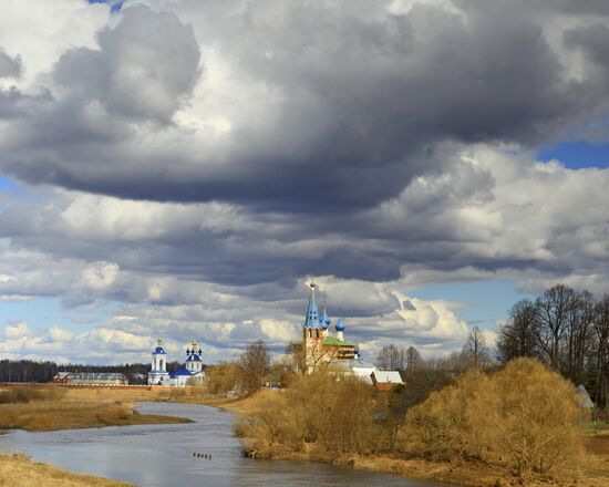 Annunciation and Assumption Convent in Dunilovo village