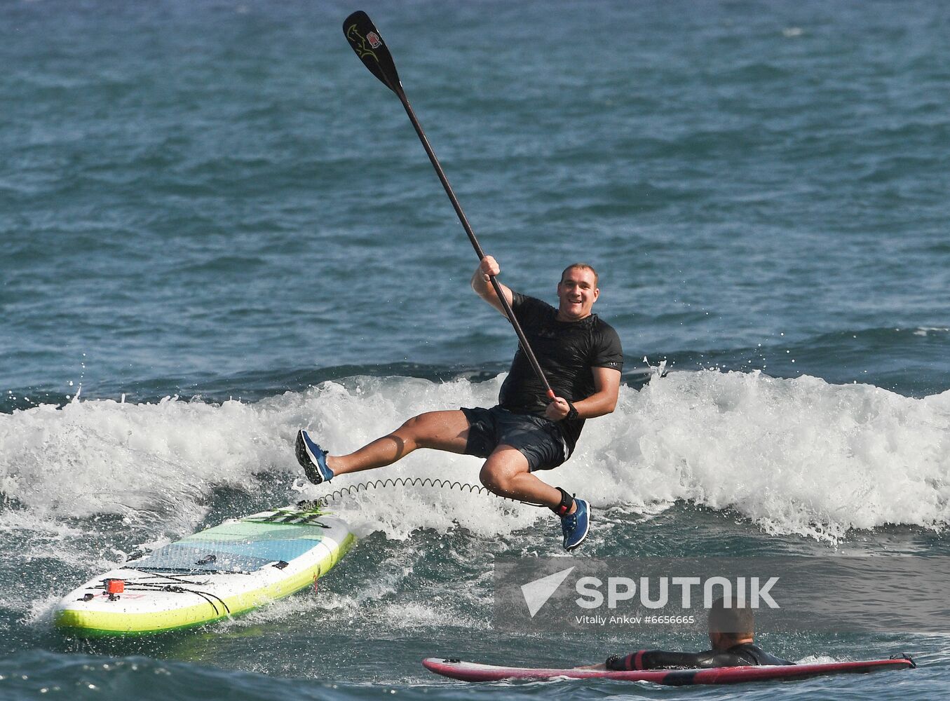 Russia SUP Surfing 