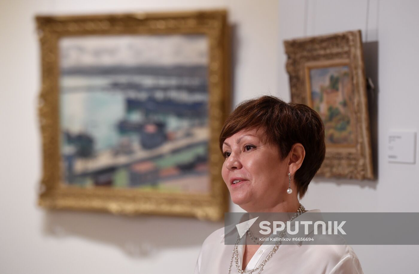 PHOTO OF MONTH. Sotheby's exhibition-auction